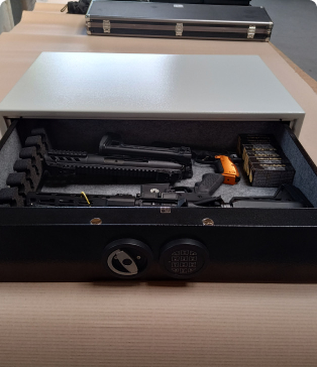 Szuflady na broń